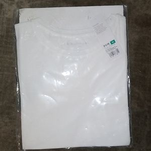 White Liz Lange maternity t shirt size medium
